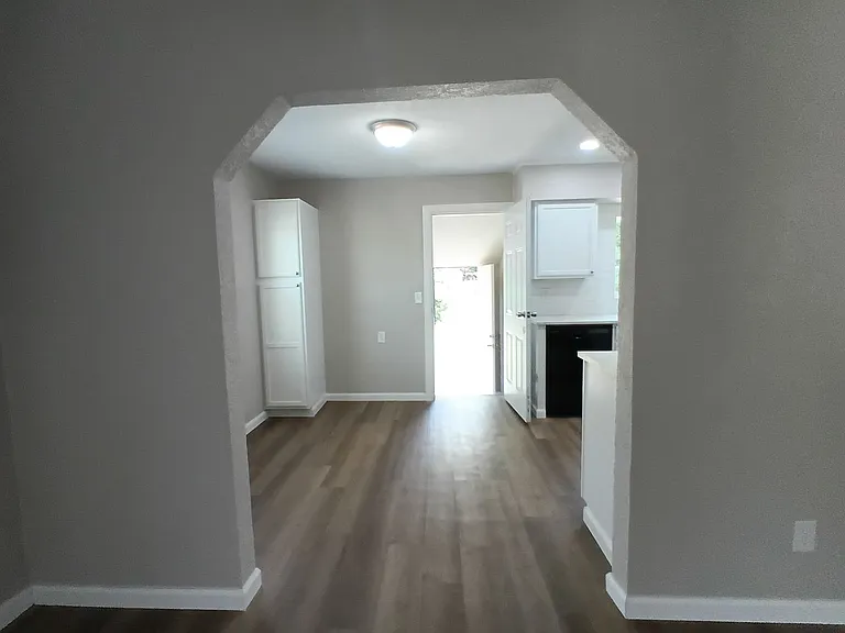 404 Mid America Blvd — Photo 7