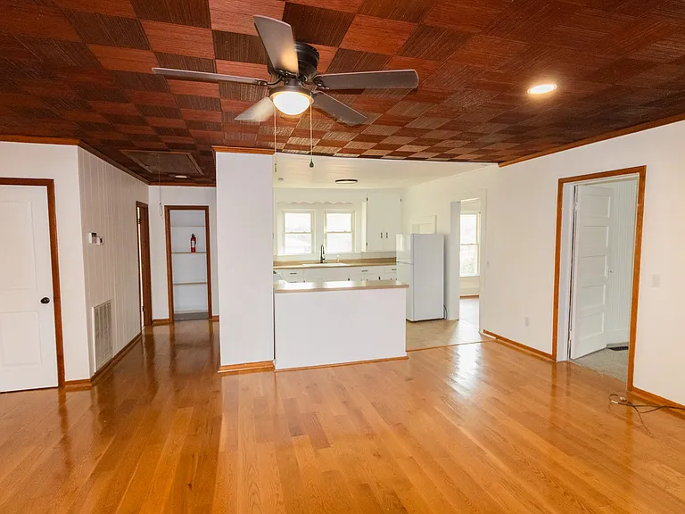 3367 Rocky Ford Rd — Photo 5