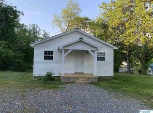 211 1st Ave NE, Arab, AL 35016
