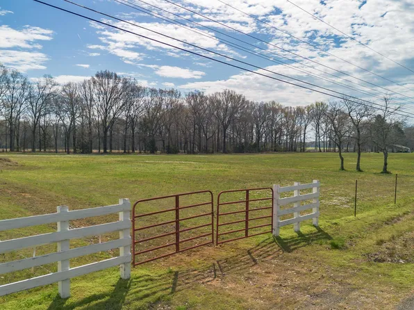 9418 & Ln #H, Jacksonville, AR 72076