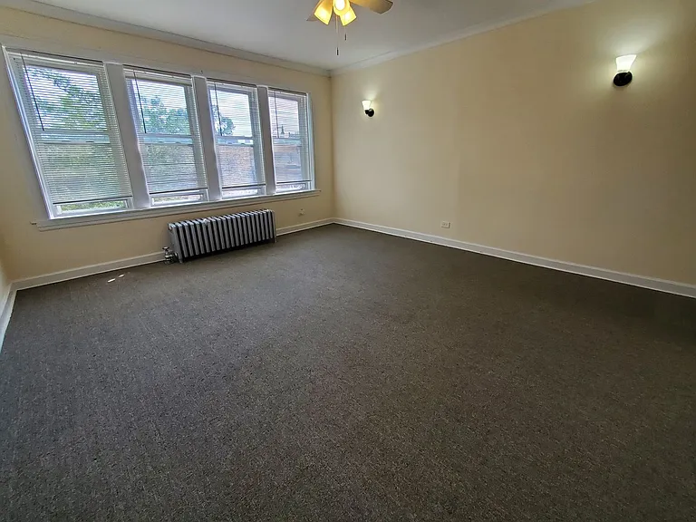 3056 W Irving Park Rd #2E — Photo 7