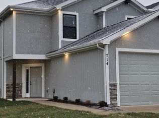 714 Ridge Dr #714, Smithville, MO 64089
