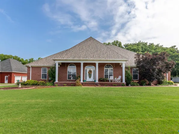 28066 Kim Dr, Harvest, AL 35749