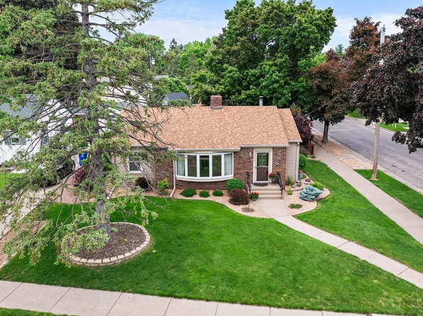 743 Cottage Ave W, Saint Paul, MN 55117