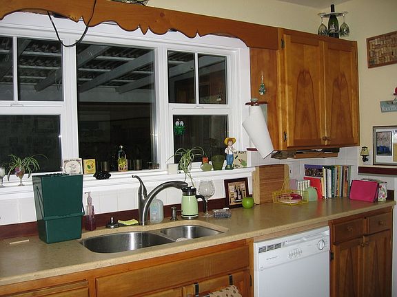 Kitchen - left
