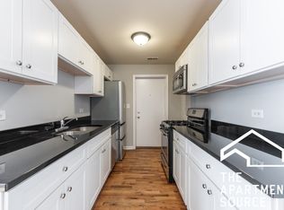 4654 N Malden St APT 1, Chicago, IL 60640