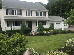 26 Chord Ln, Ivoryton, CT 06442