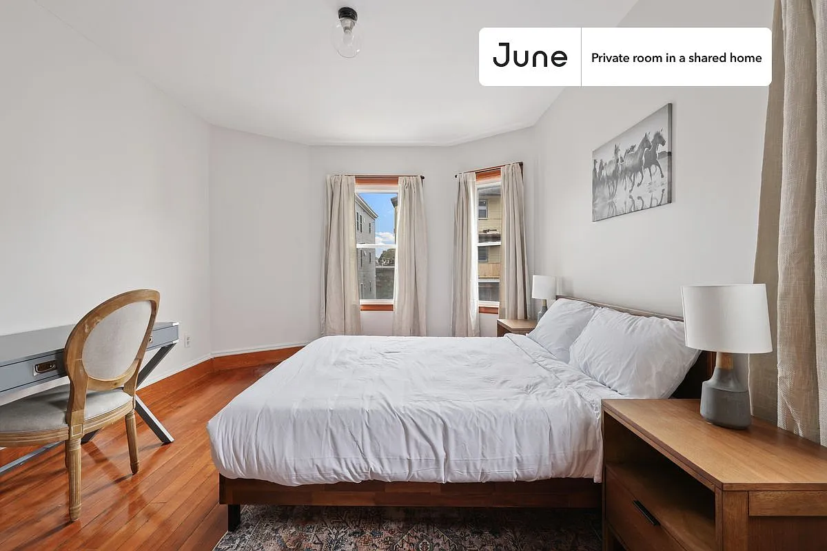 Building Photo - 11 Baird St #B
