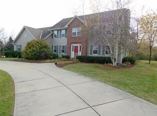 N63W38149 Labelle Villa Dr, Oconomowoc, WI 53066