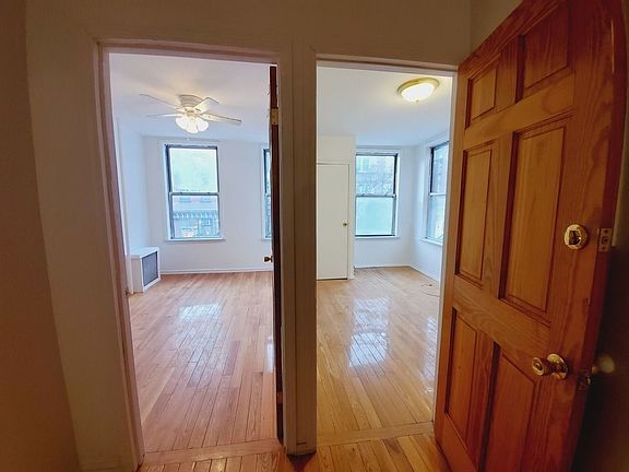 5th image of 4 Wyckoff St #A