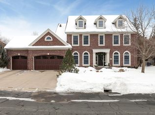 6643 Pointe Lake Lucy, Chanhassen, MN 55317