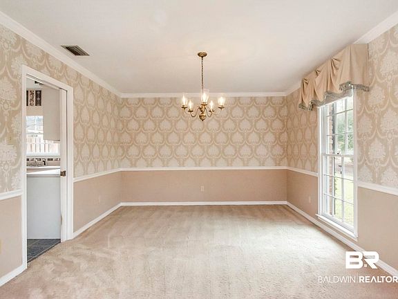 4th image of 6213 Burntwood Dr N