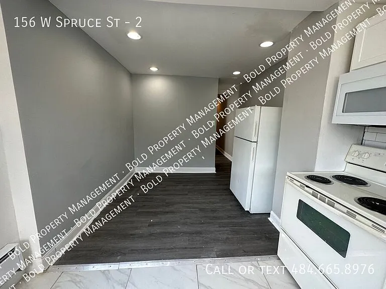 156 W Spruce St #2 — Photo 5