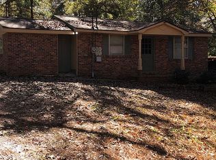 425 Hillside Ln, Byron, GA 31008