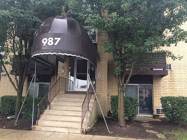 1st image of 987 Charlela Ln