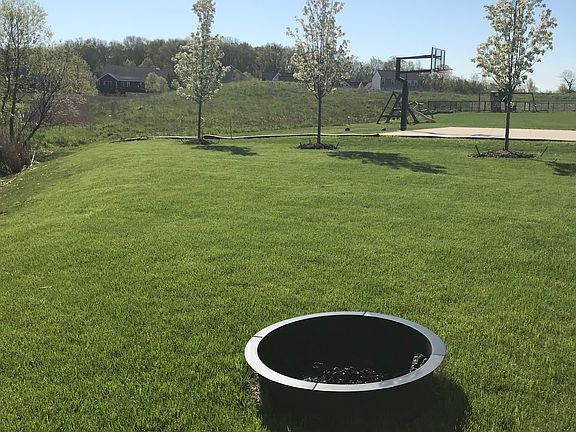 5th image of 4428 Caspian Dr