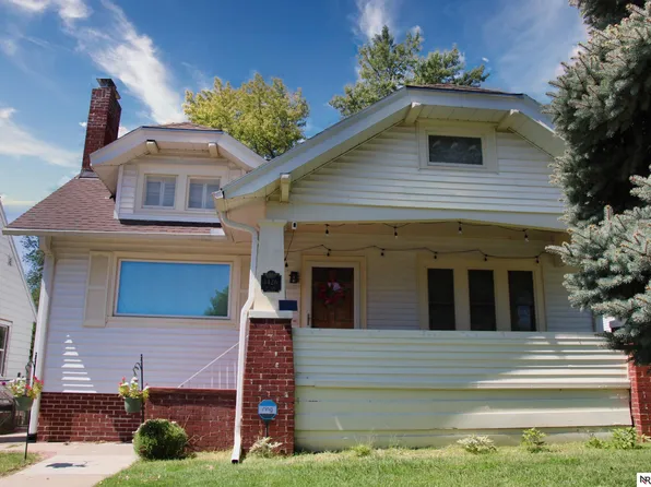 1426 S 52nd St, Omaha, NE 68106