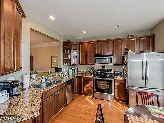 3903 Madison Park Ln — Photo 3