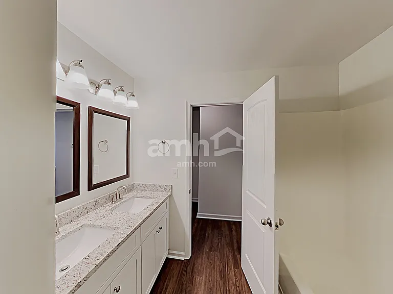 159 Biscayne Ter — Photo 15