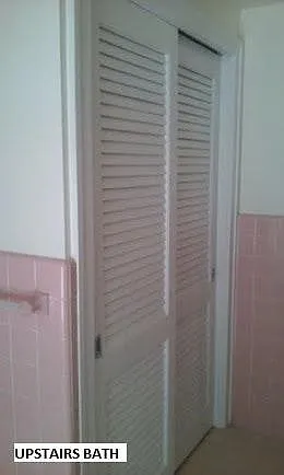 upstairs bathroom