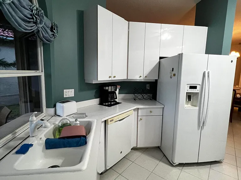 742 SW Aruba Bay — Photo 12