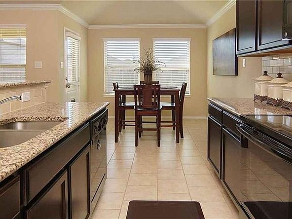 3rd image of 14416 Chino Dr
