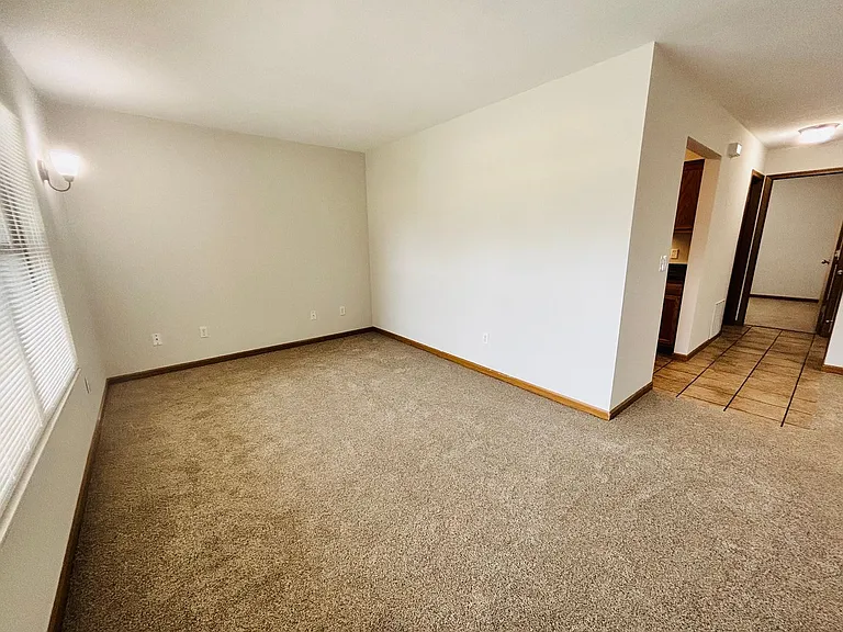 Shadow Ridge Apartments — Photo 28