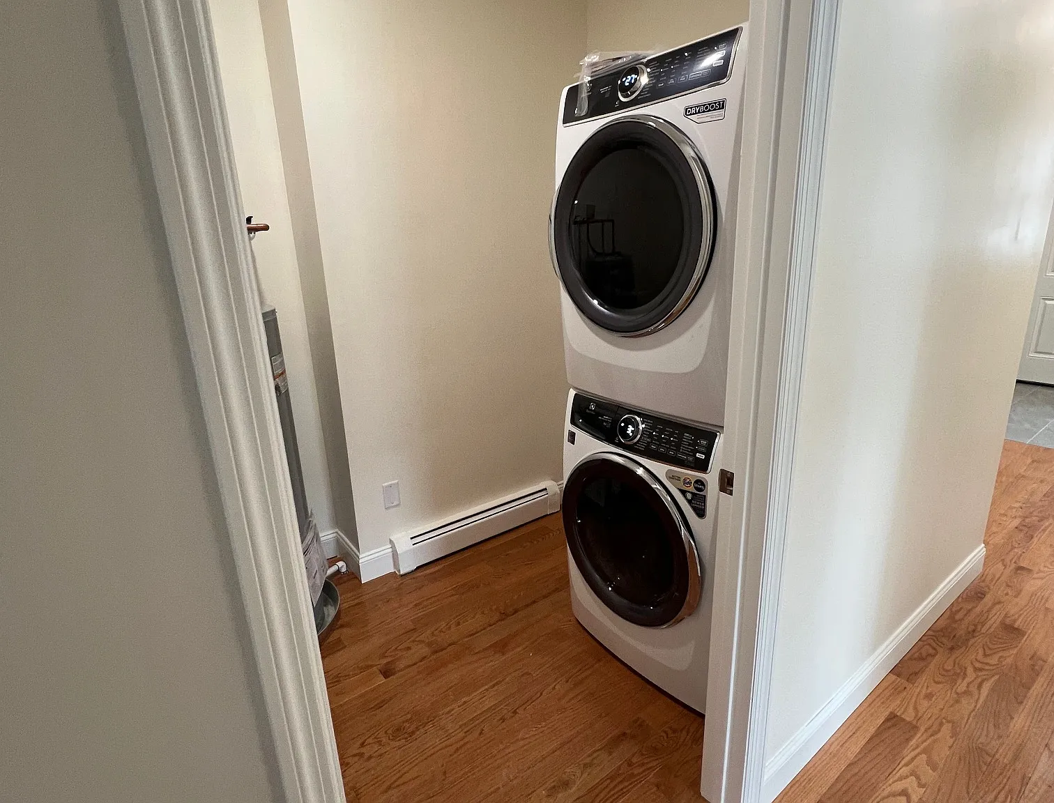 2 bed, 800 sqft, $1,500 — Photo 4
