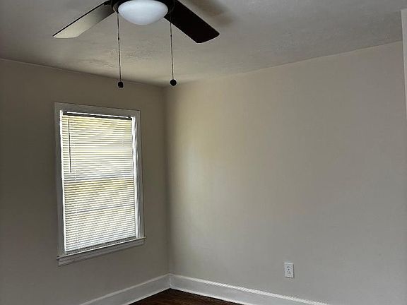 4th image of 1365 Stewart St