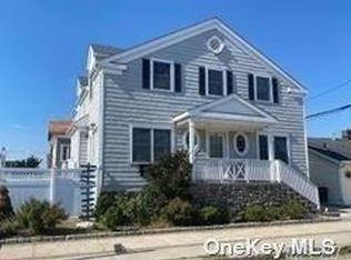707 W Olive St, Long Beach, NY 11561