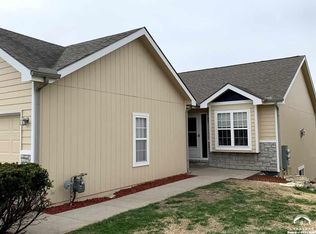 1542 Legend Trail Dr, Lawrence, KS 66047