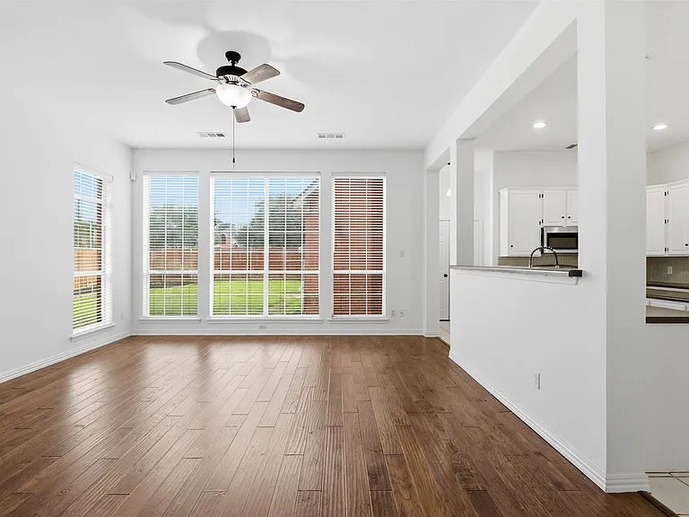 3221 Corning Dr — Photo 5