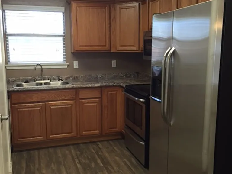 Boerne Townhomes — Photo 21