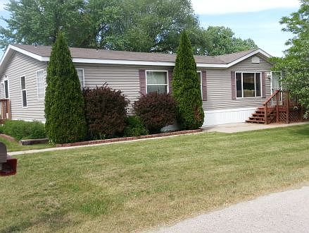 1st image of 185 Twin Lakes Dr