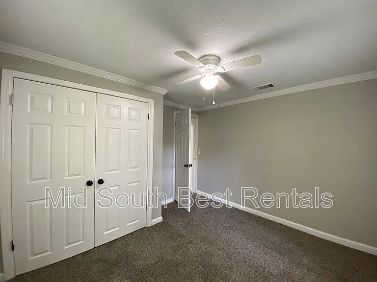 2429 Pecan Cir — Photo 7