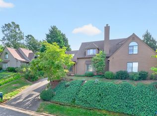 1685 Royal Oak Ct, Charlottesville, VA 22902