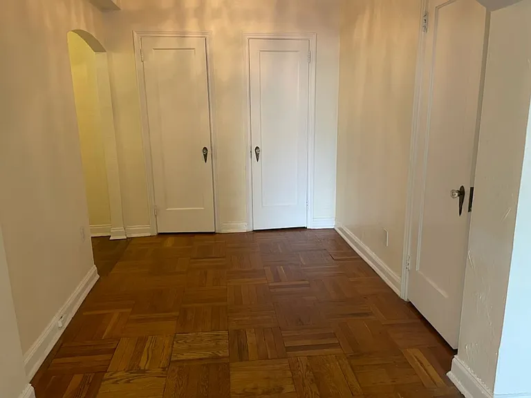 The Royal York Apartments — Photo 126