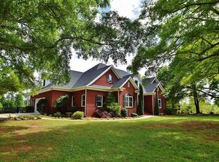 4307 Homestead Dr, Gainesville, GA 30506