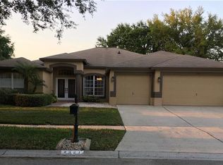 2321 Longmore Cir, Valrico, FL 33596