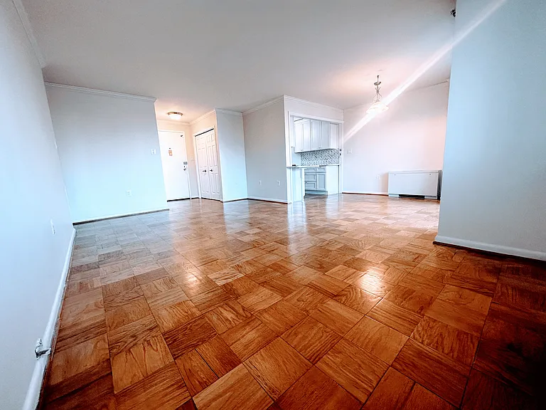 10500 Rockville Pike #527 — Photo 9