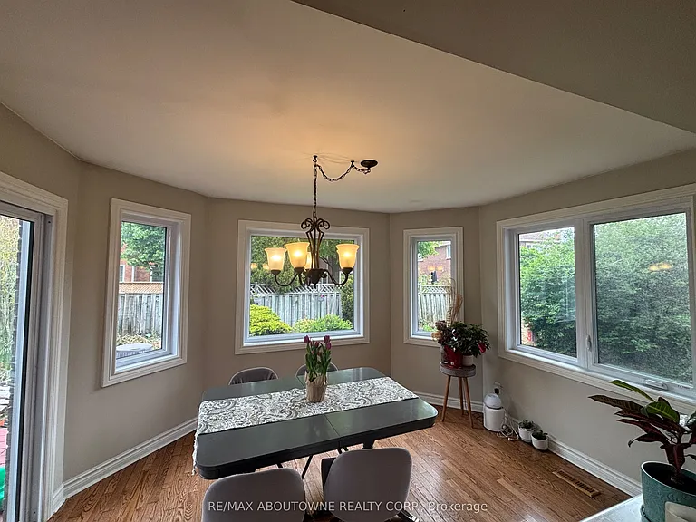 1284 Creekside Dr #MAIN — Photo 6