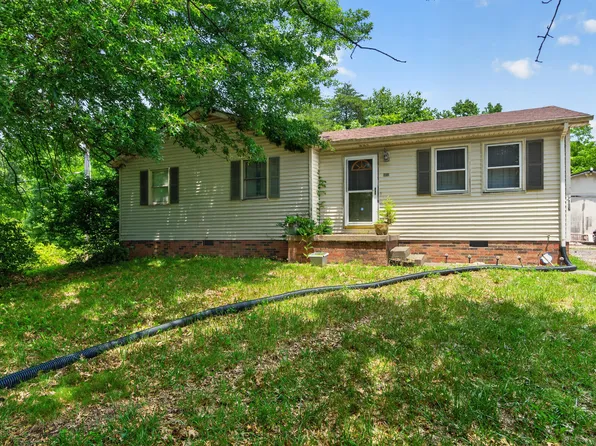 1020 S Dogwood Dr, Berea, KY 40403