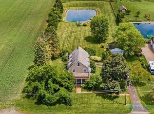 24264 W River Rd, Perrysburg, OH 43551