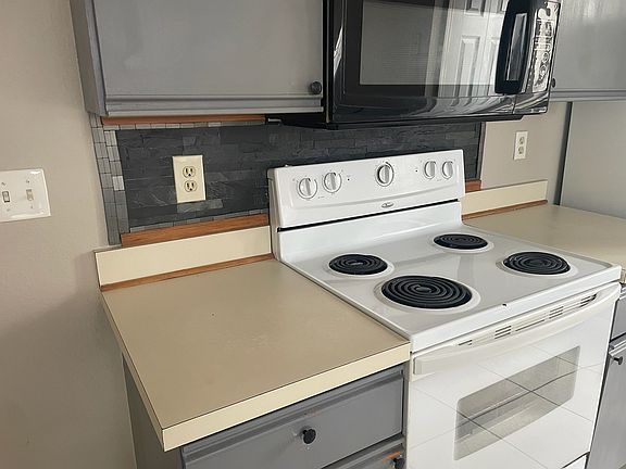 2nd image of 5004 Laguna Bay Cir APT 56