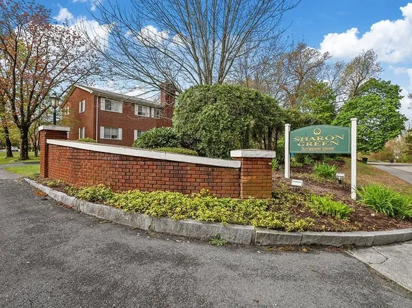 16 Bayberry Dr APT 1, Sharon, MA 02067