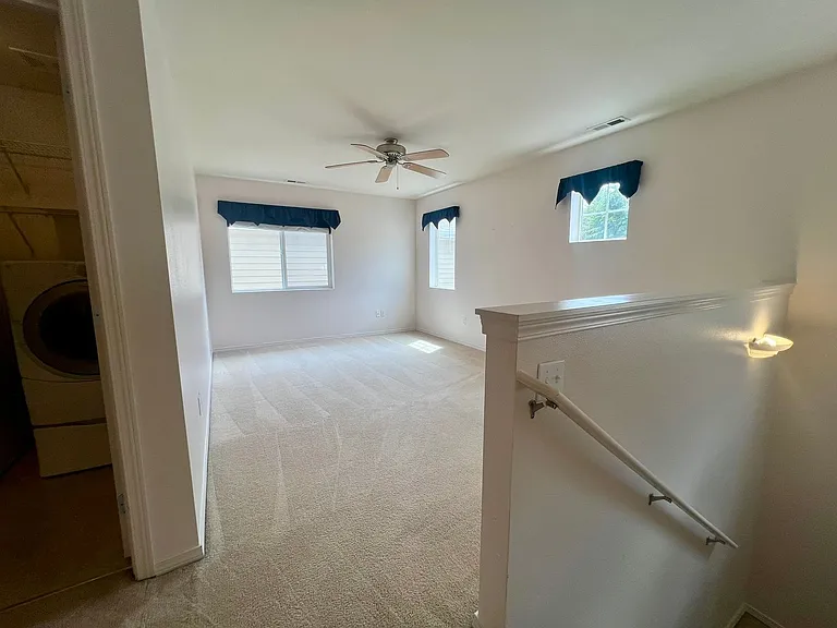 7542 Traditions Ave NE — Photo 15