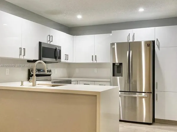 4953 SW 32nd Ter, Fort Lauderdale, FL 33312