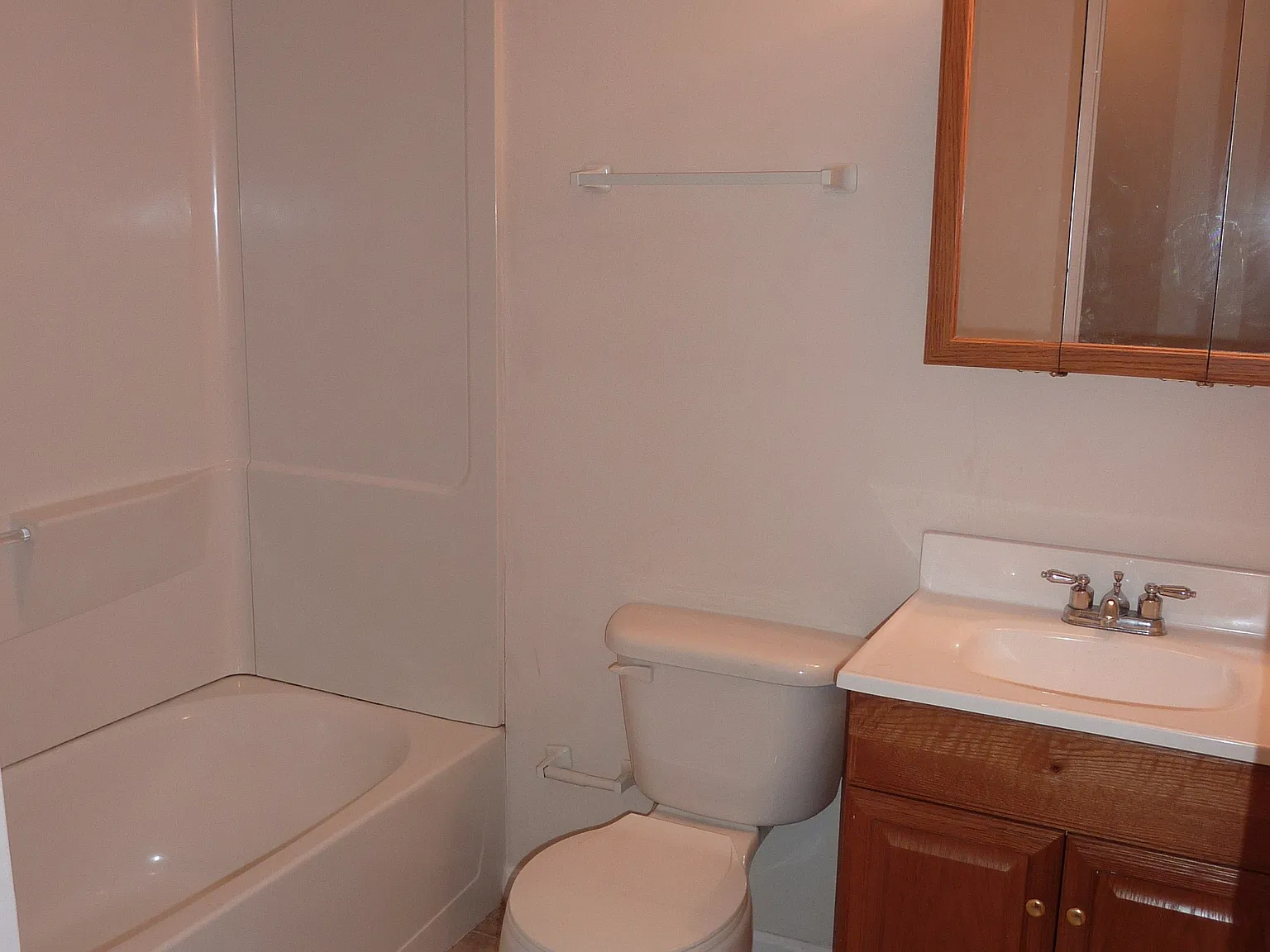 2 bed, 800 sqft, $1,200 — Photo 4