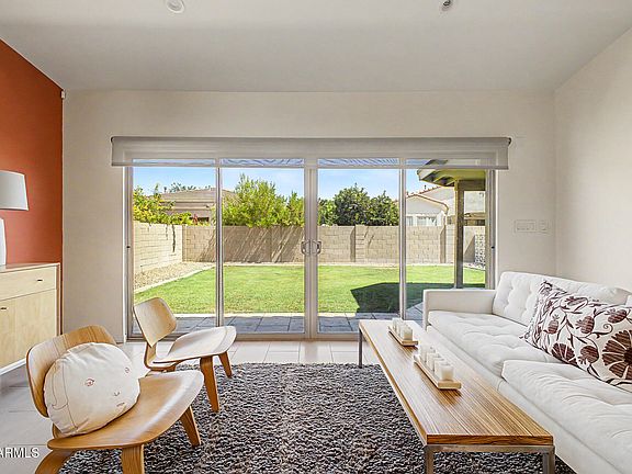 2nd image of 1008 W BARCELONA Drive