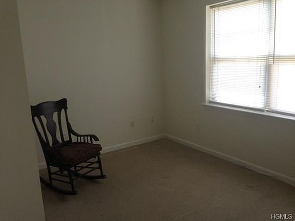 2nd image of 200 Woodcrest Ln APT 224